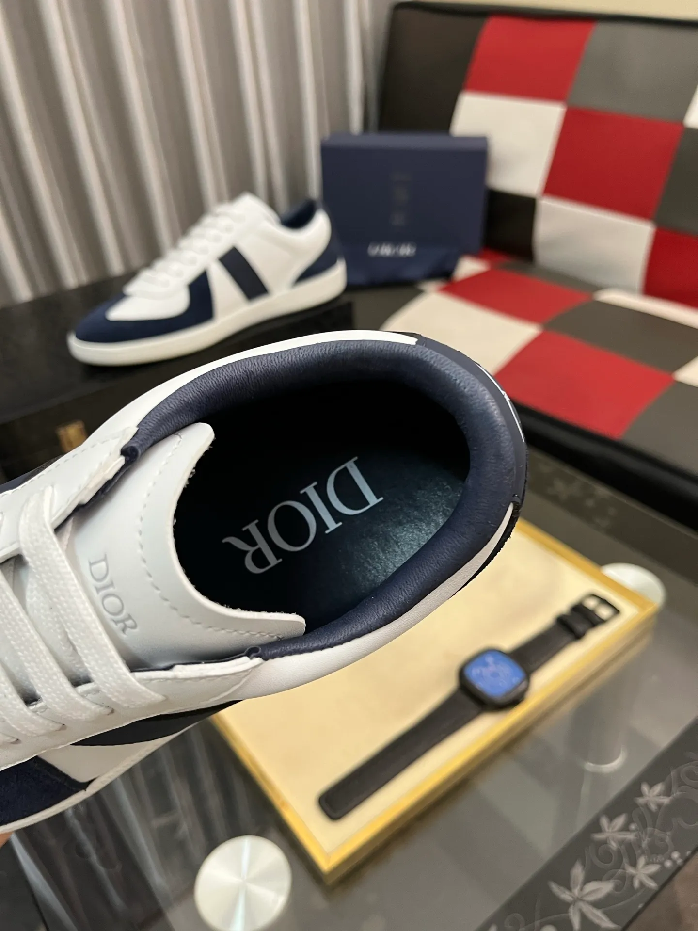 Men's shoes 💰380⌚️⌚️ 【Dior*DIAO】original quality.~ Unique modern style sneakers. 🏃A must-have casual shoe for trendy men😍😍 Original brand imported from Italy, imported original leather, sheep lining (refuses to discolor and grind feet) Sole: Original sole provided by the original factory, French lazy style design ⚠️Fit to the feet, original quality, super comfortable original sole. Code number: 38-448️⃣Colors available